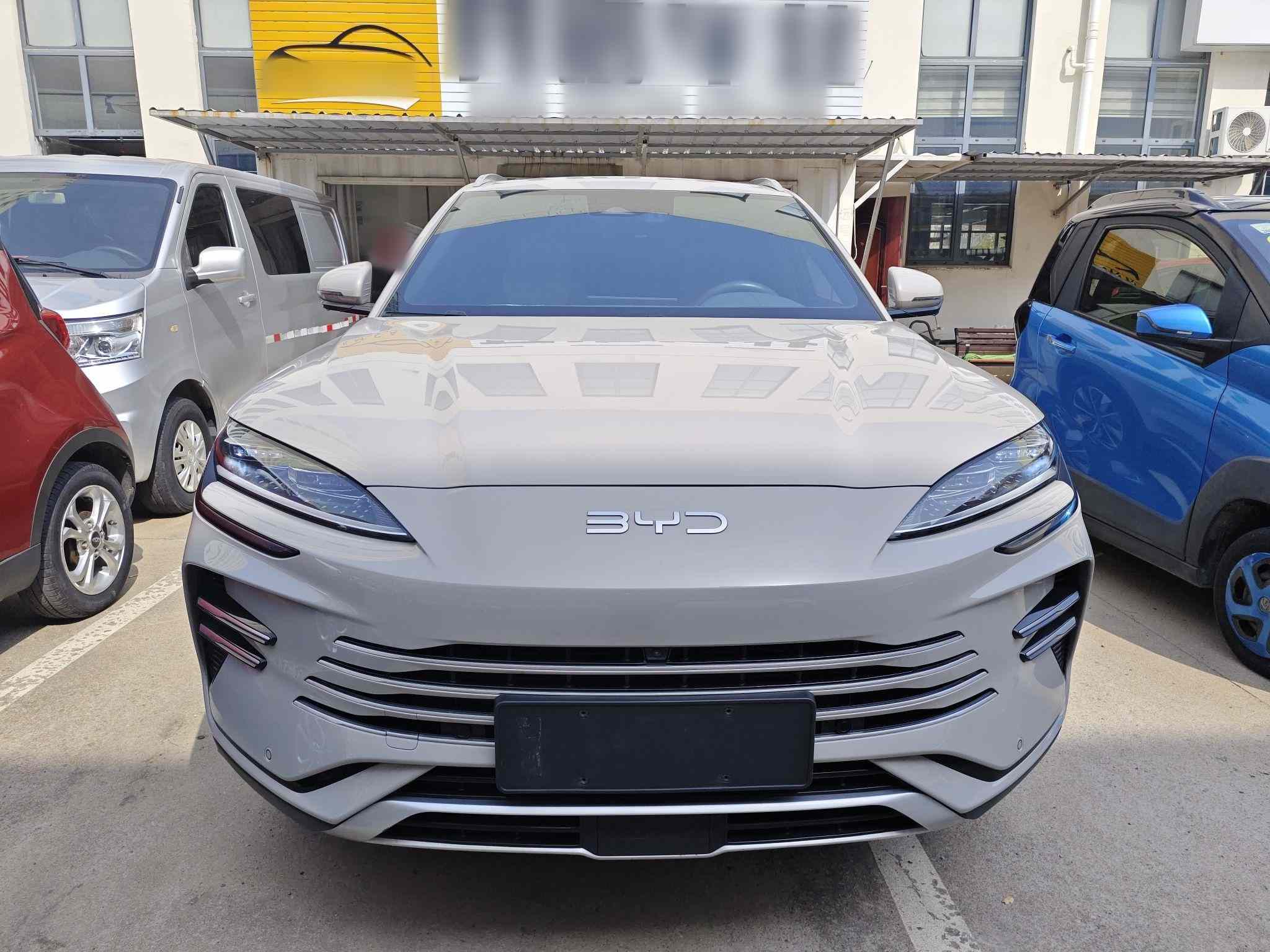 比亚迪 宋PLUS新能源 2025款 DM-i 112KM 尊荣型(1)