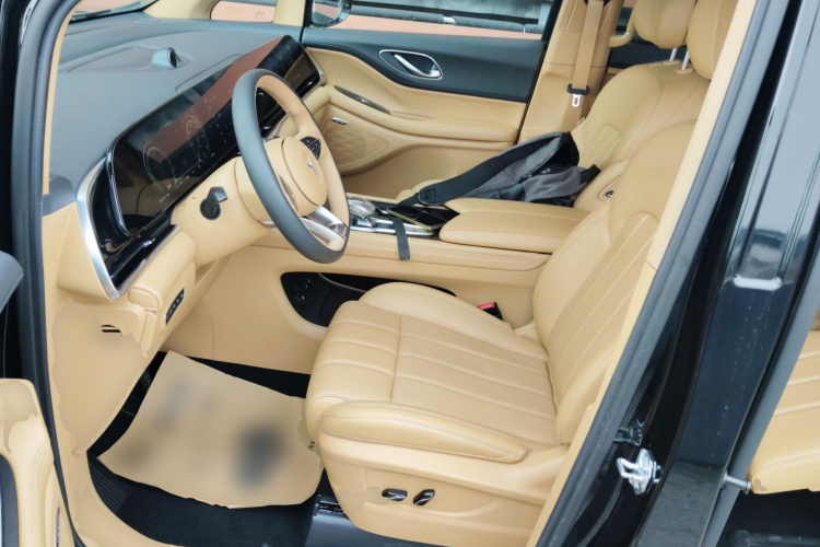 岚图汽车 岚图梦想家 2024款 PHEV 超长续航卓越版中控内饰7003