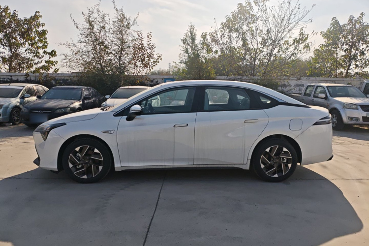 埃安 AION S Plus 2023款 70 乐享版 三元锂车身外观6003