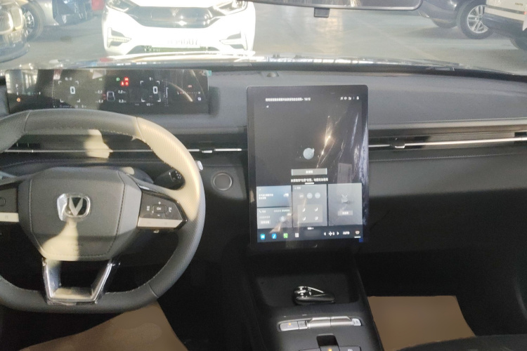 长安 逸动PHEV 2025款 智慧新蓝鲸 145KM 高能版中控内饰12