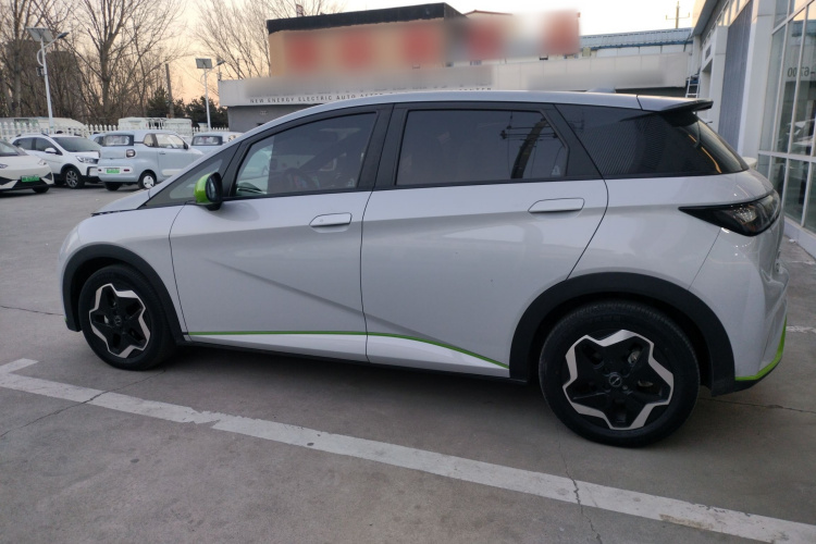 比亚迪 海豚 2021款 405km 时尚版车身外观4