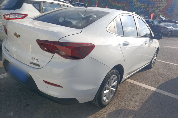 雪佛兰 科沃兹 2021款 325T 自动欣悦版车身外观6005