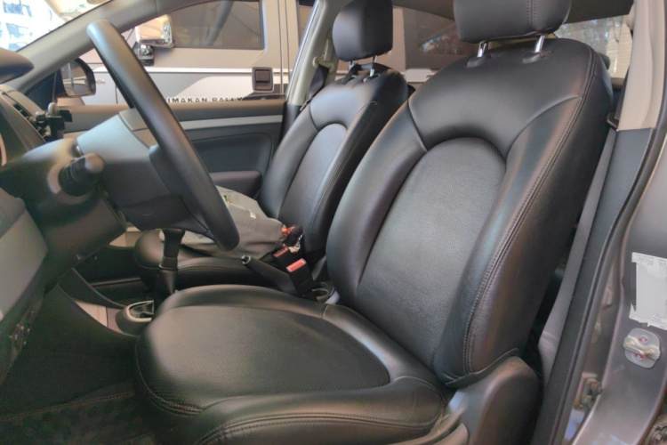 日产 轩逸 2016款 1.6XE 手动舒适版局部细节19