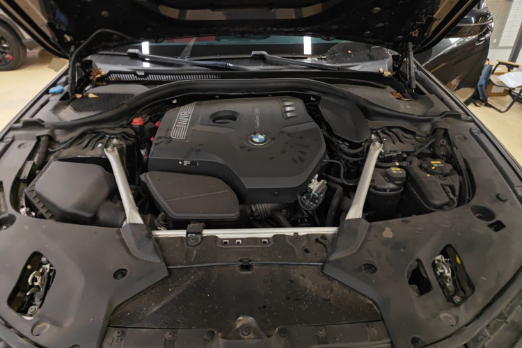 宝马5系 2019款 改款 530Li 尊享型 M运动套装局部细节24