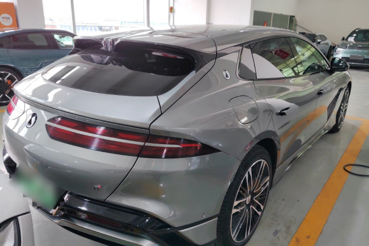 腾势Z9GT 2024款 1100四驱Ultra版车身外观7