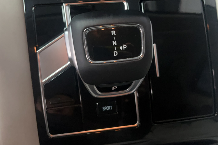 东风风行 风行M7 2022款 领爵款 2.0T 自动行政版局部细节18