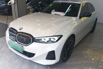 宝马i3 2023款 eDrive 40 L 曜夜套装