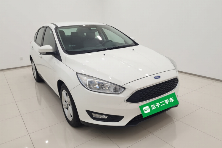 福特 福克斯 2017款 两厢 1.6L 手动舒适型智行版车身外观3