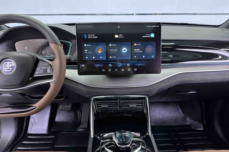 比亚迪 唐新能源 2021款 DM-i 112KM 尊荣型中控内饰7009