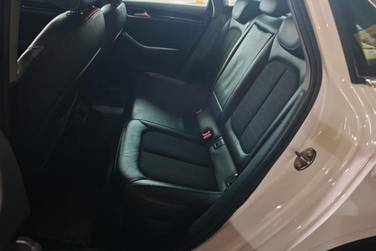 奥迪A3 2020款 Limousine 35 TFSI 时尚型 国VI中控内饰21