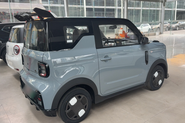 吉利银河 2025款 210km 熊猫卡丁车身外观6003