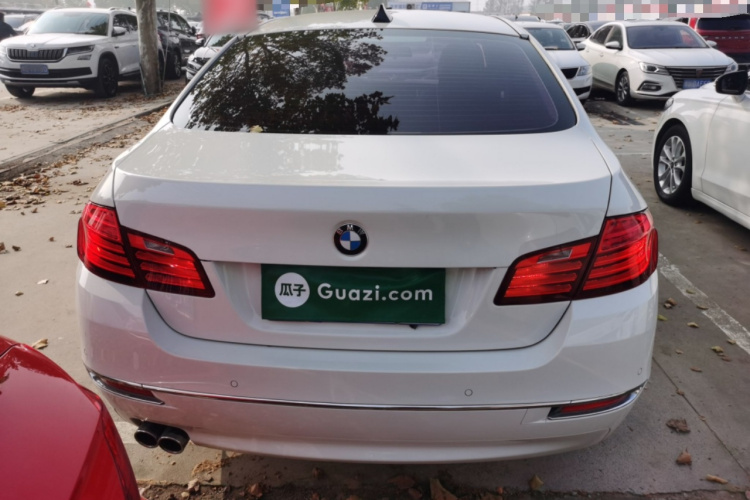 宝马5系 2017款 525Li 豪华设计套装车身外观6