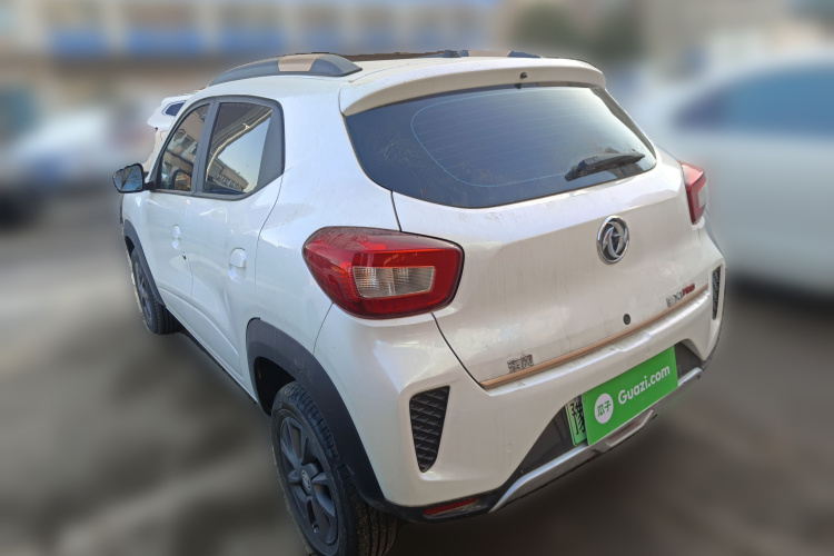 东风纳米EX1 2022款 改款 PRO 悦骋型车身外观5