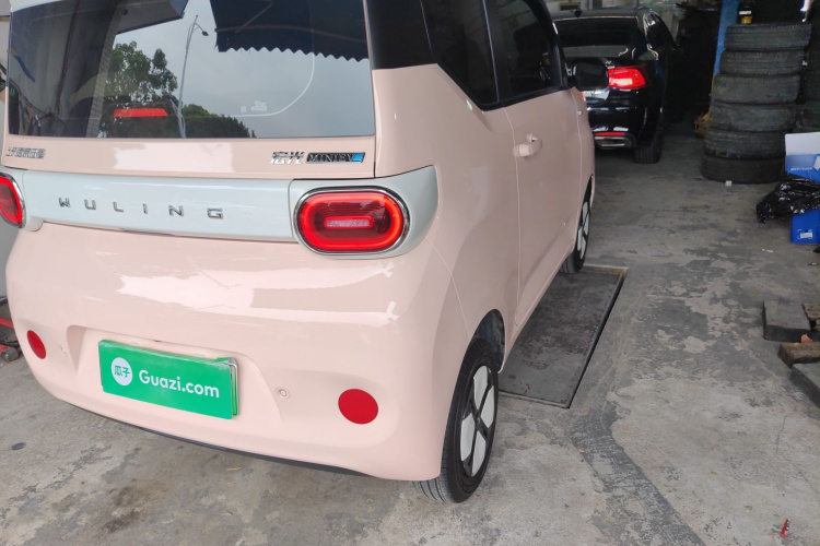 五菱汽车 宏光MINIEV 2024款 第三代 215km 进阶版车身外观6006