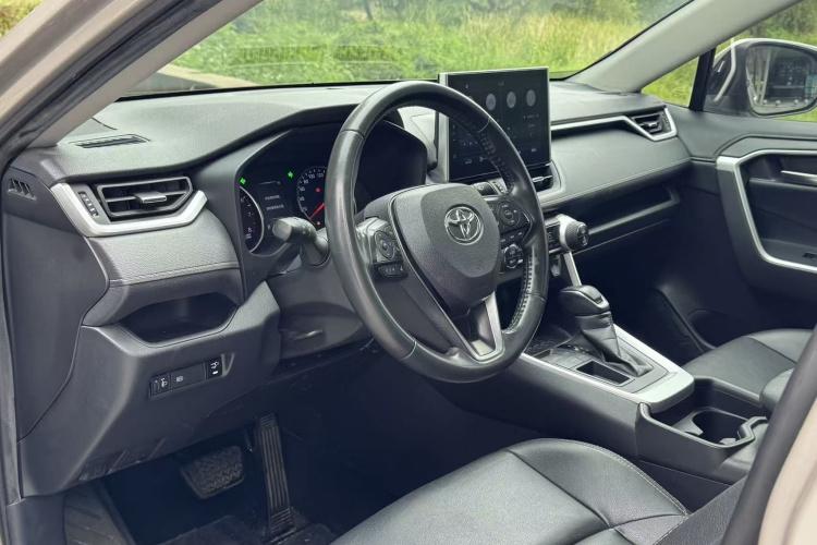 丰田 威兰达 2021款 2.0L CVT两驱豪华版中控内饰7005