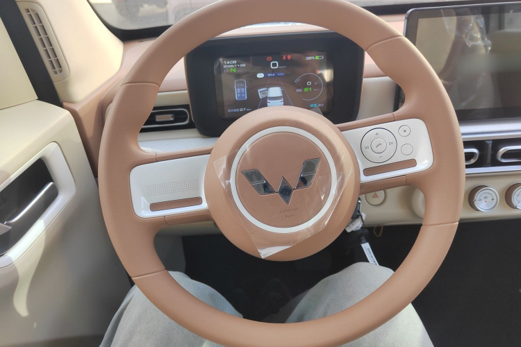 五菱汽车 宏光MINIEV 2024款 第三代 215km 青春版中控内饰13