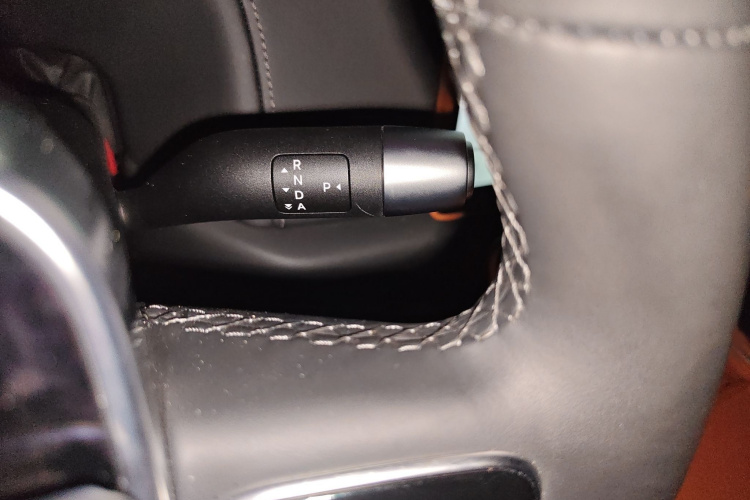 理想汽车 理想L9 2024款 Ultra局部细节18