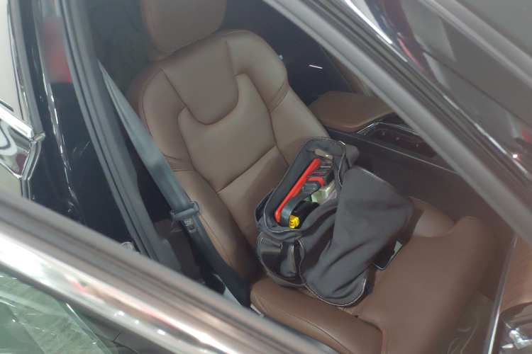 沃尔沃S90 2024款 B5 智远豪华版局部细节41