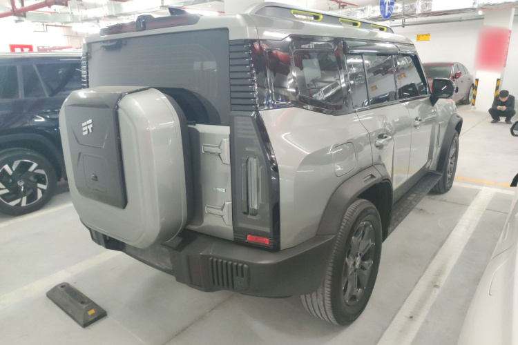 捷途山海 捷途旅行者C-DM 2024款 C-DM 129KM 林野版车身外观6005