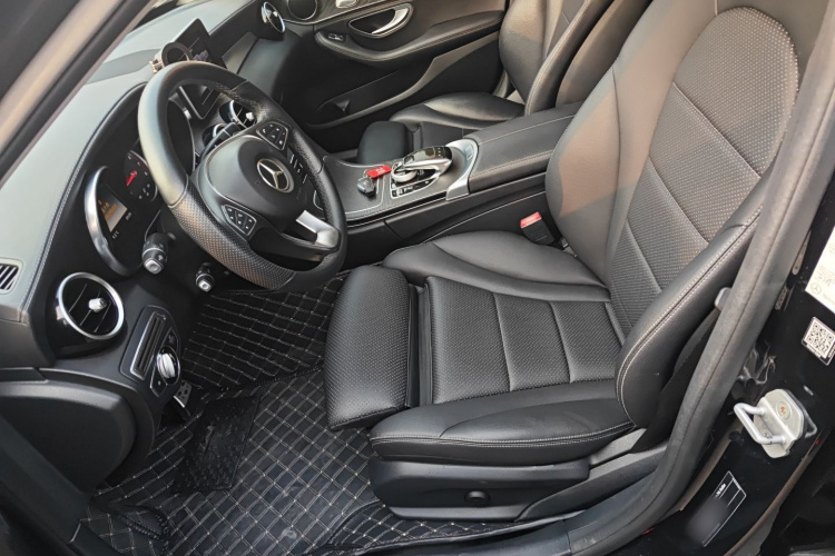 奔驰C级 2015款 C 200 L 运动型中控内饰19