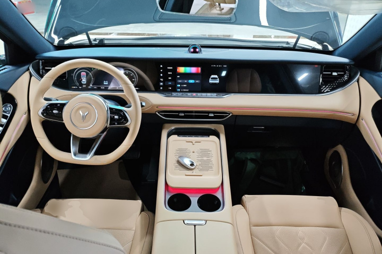 岚图汽车 岚图FREE 2024款 超长续航智驾版中控内饰12