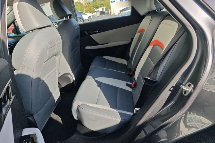 名爵 MG4 EV 2022款 520km 旗舰版中控内饰7004