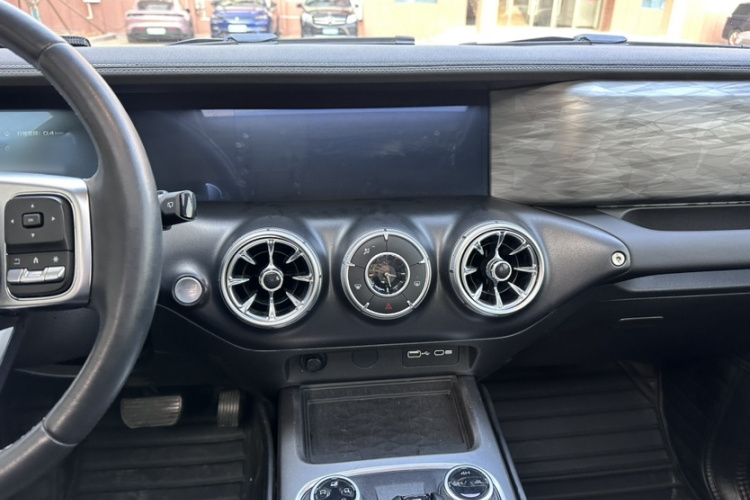 坦克300 2021款 越野版 2.0T 征服者局部细节14