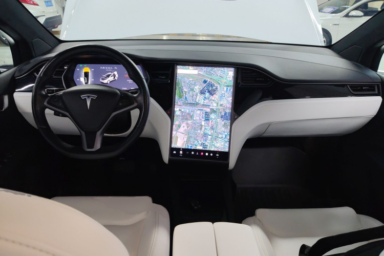 特斯拉 Model X 2019款 长续航版中控内饰12