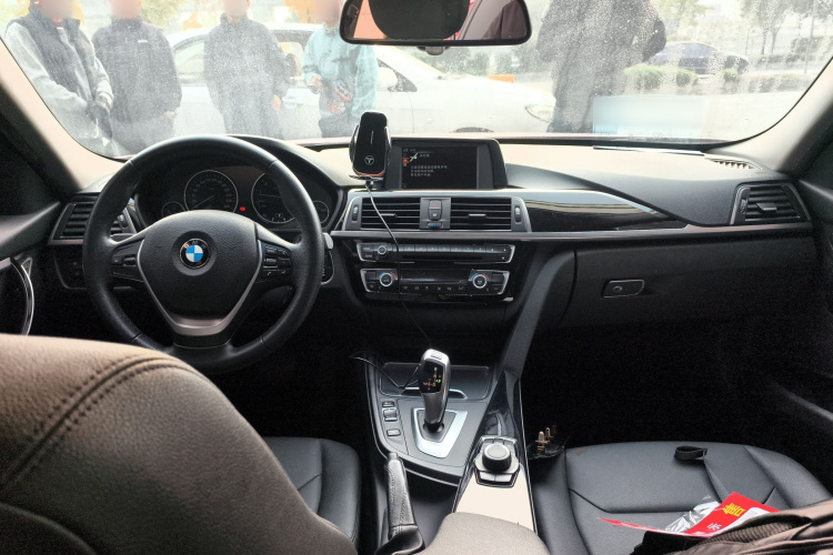 宝马3系 2017款 320Li 时尚型中控内饰7002