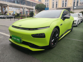 小鹏P7 2022款 670E+鹏翼版