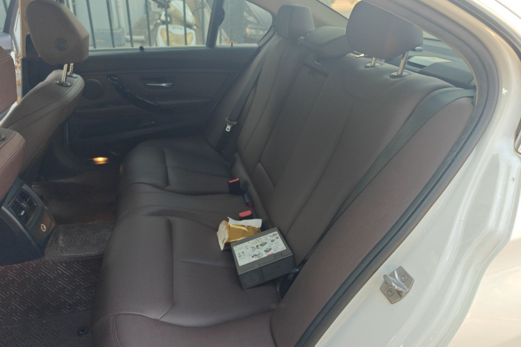 宝马3系 2018款 320Li xDrive 时尚型中控内饰21