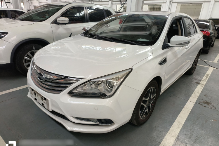 比亚迪G5 2014款 1.5TID 自动旗舰型车身外观1