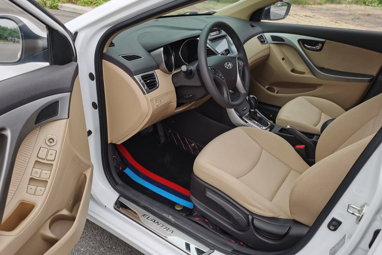 现代 朗动 2012款 1.6L 自动领先型中控内饰7001