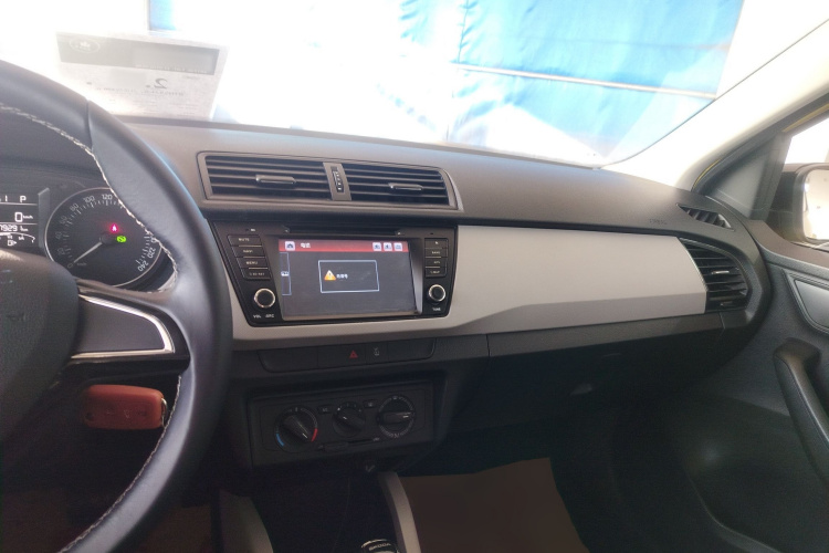斯柯达 晶锐 2015款 1.6L 自动运动版中控内饰7002