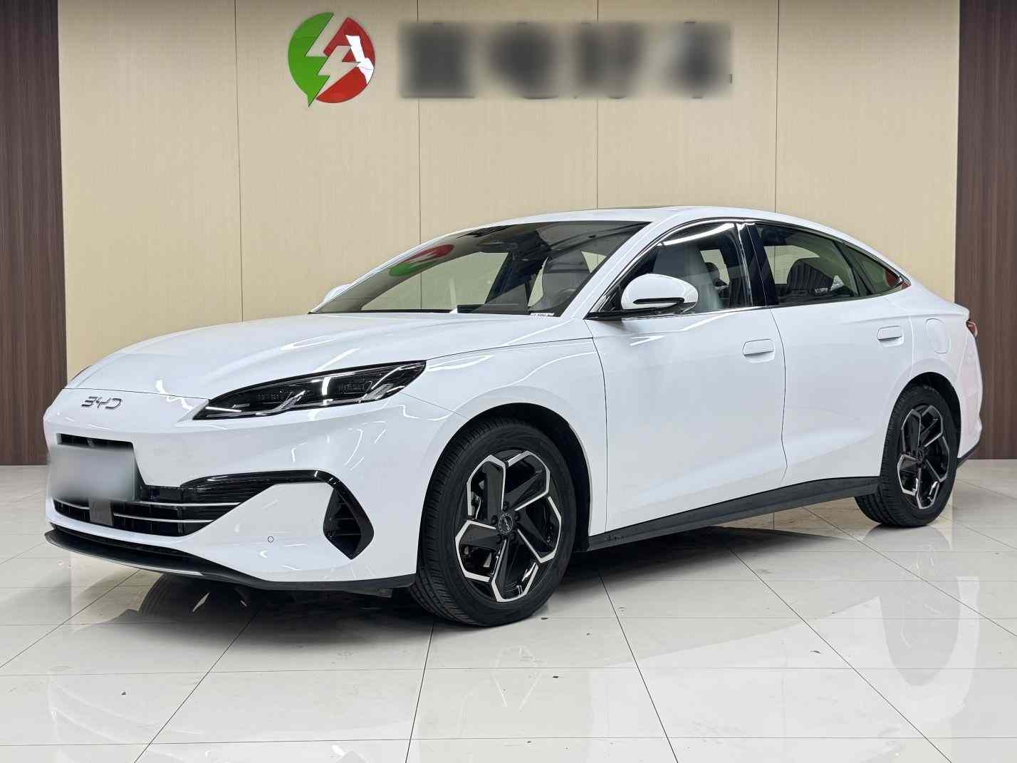 比亚迪 海豹06新能源 2024款 DM-i 120KM旗舰型(1)
