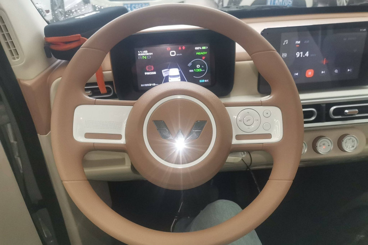 五菱汽车 宏光MINIEV 2024款 第三代 215km 进阶版中控内饰13