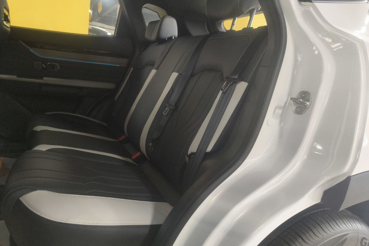 捷途山海L6 2024款 1.5TD DHT MAX中控内饰7004