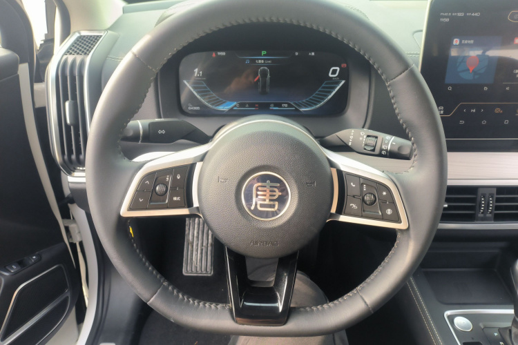 比亚迪 唐 2018款 2.0T 自动智联尊荣型 5座 国V中控内饰13