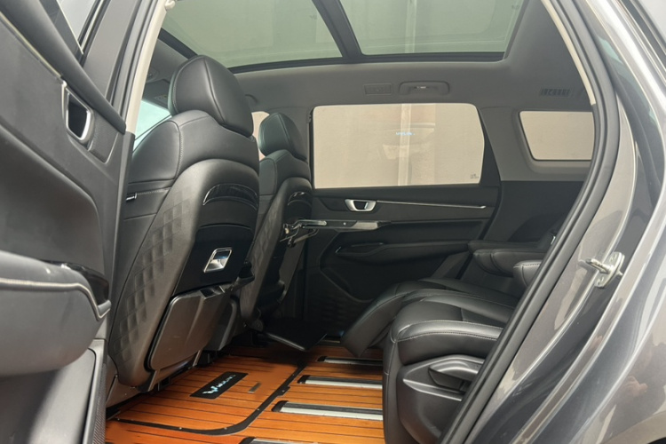 五菱汽车 五菱凯捷 2020款 1.5T CVT旗舰型头等舱中控内饰7003