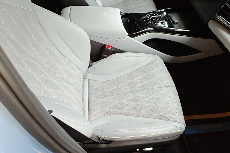 比亚迪 海豹 2023款 冠军版 550km 尊贵型局部细节41