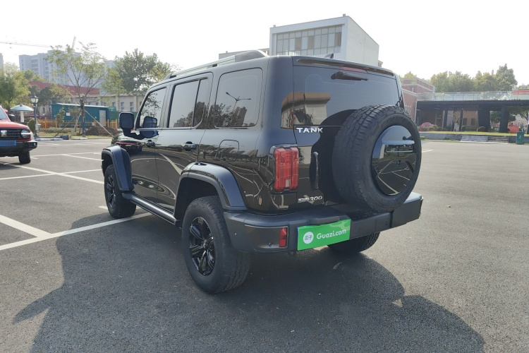 坦克300 2023款 城市版 2.0T 很有型车身外观6006