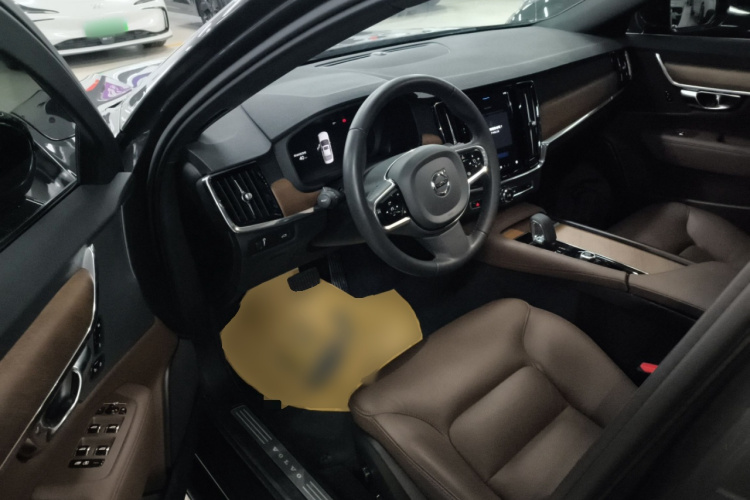 沃尔沃S90 2022款 B5 智逸豪华版中控内饰20