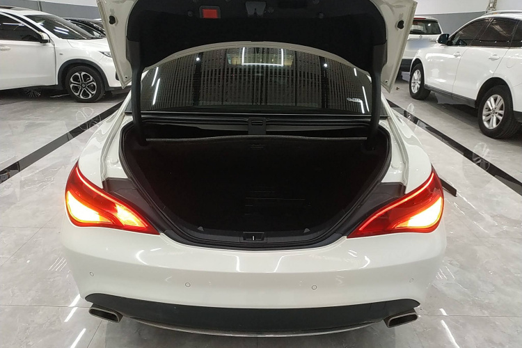 奔驰CLA 2016款 CLA 200 动感型机舱底盘23