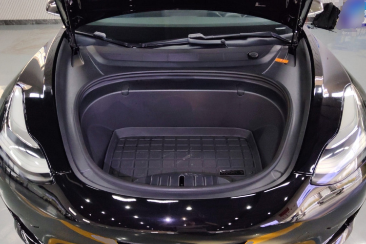 特斯拉 Model 3 2019款 标准续航后驱升级版机舱底盘24