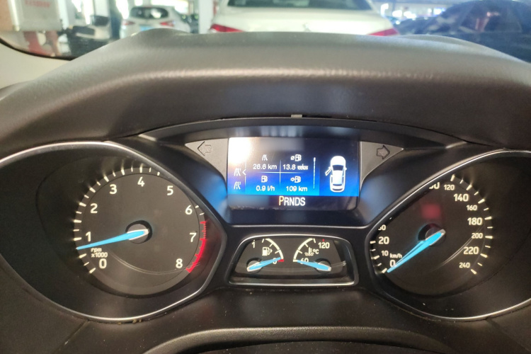 福特 福克斯 2015款 两厢 EcoBoost 180 自动精英型局部细节14