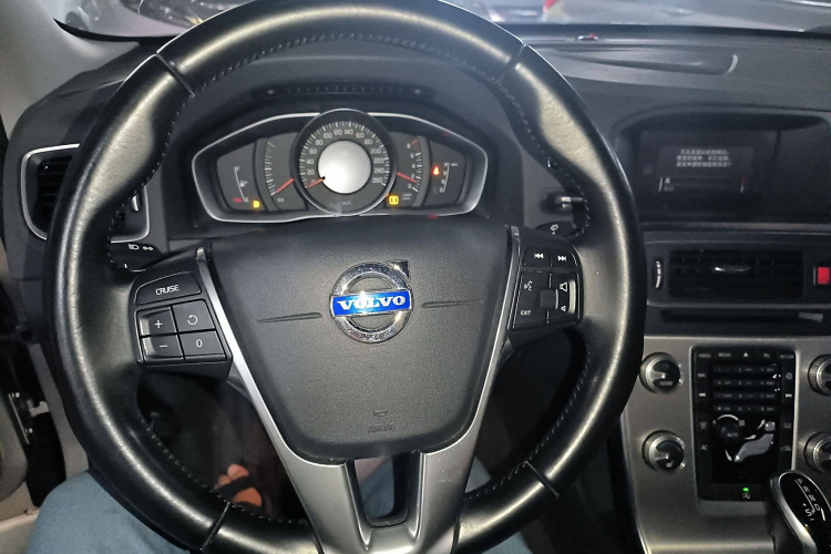 沃尔沃S60 2014款 S60L 2.0T 智远版局部细节13