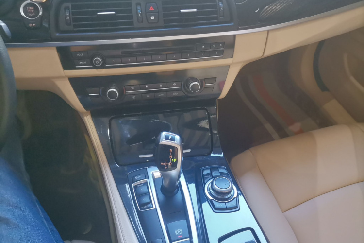 宝马5系 2014款 520Li 典雅型局部细节18