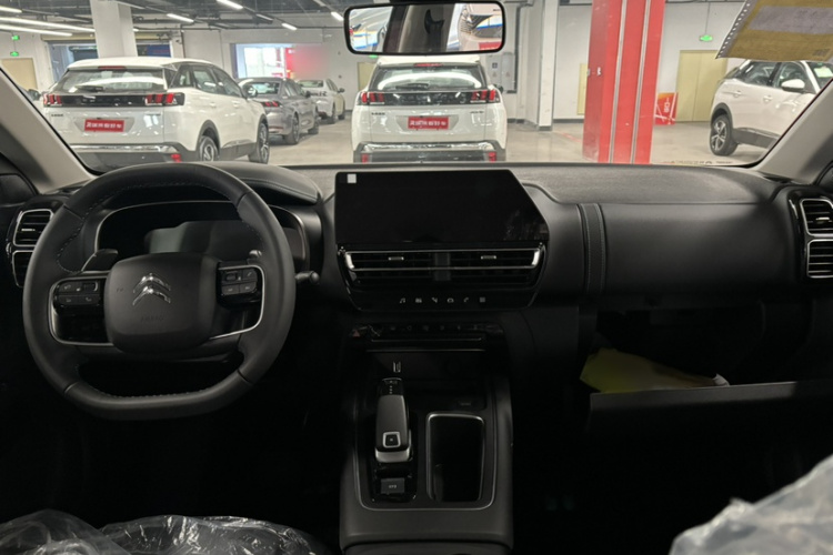 雪铁龙 天逸 C5 AIRCROSS 2026款 400THP 旗舰版中控内饰7002