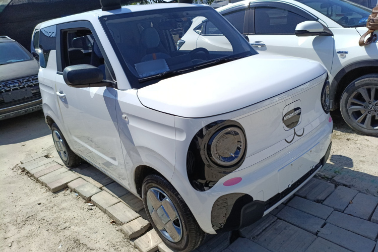 吉利银河 2023款 熊猫mini 200km 耐力熊车身外观3