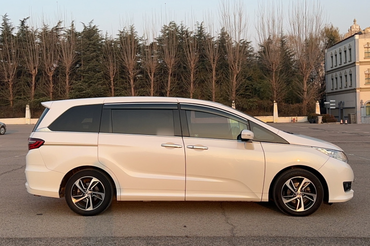 本田 奥德赛 2015款 2.4L 至尊版车身外观6003